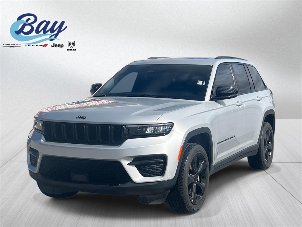 2023 Jeep Grand Cherokee Altitude's photo