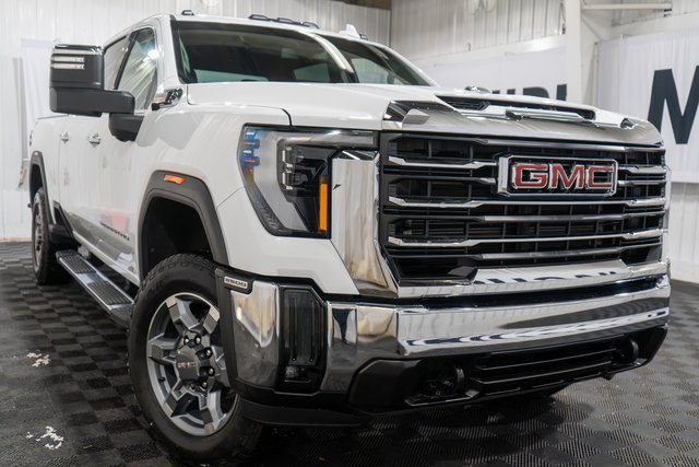 2025 GMC Sierra 2500HD SLT Crew Cab 4WD