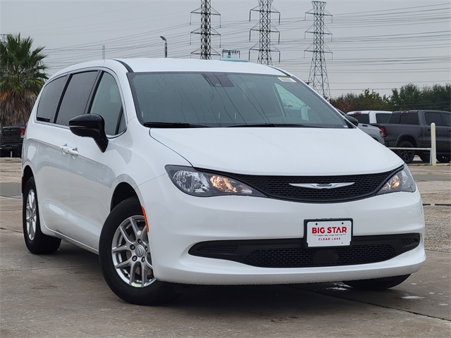 2026 Chrysler Voyager LX White at Texan Dodge Chrysler Jeep Ram