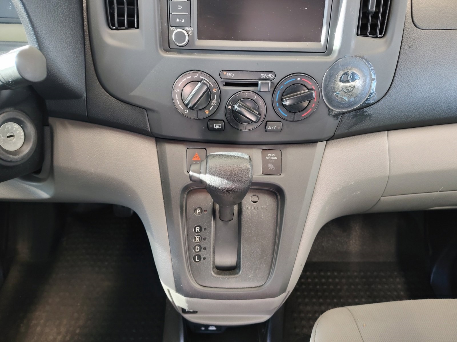 Used Car 2021 Nissan Nv200  Sv For Sale Under $15,000 In San Antonio, Texas