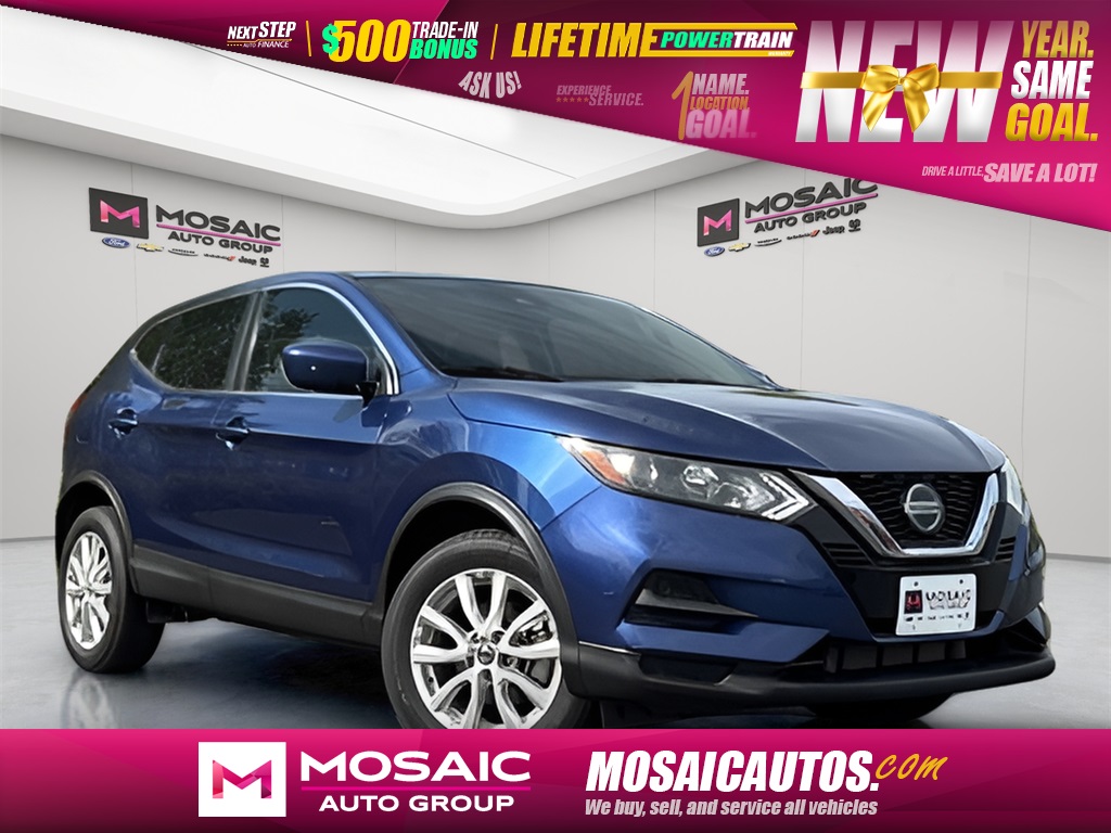 2021 Nissan Rogue Sport S's photo