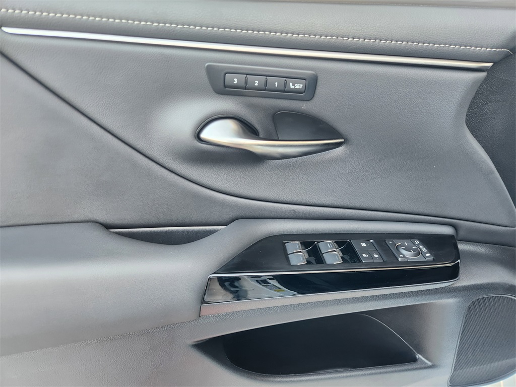 2024 Lexus ES 350 F Sport White at Westside Lexus