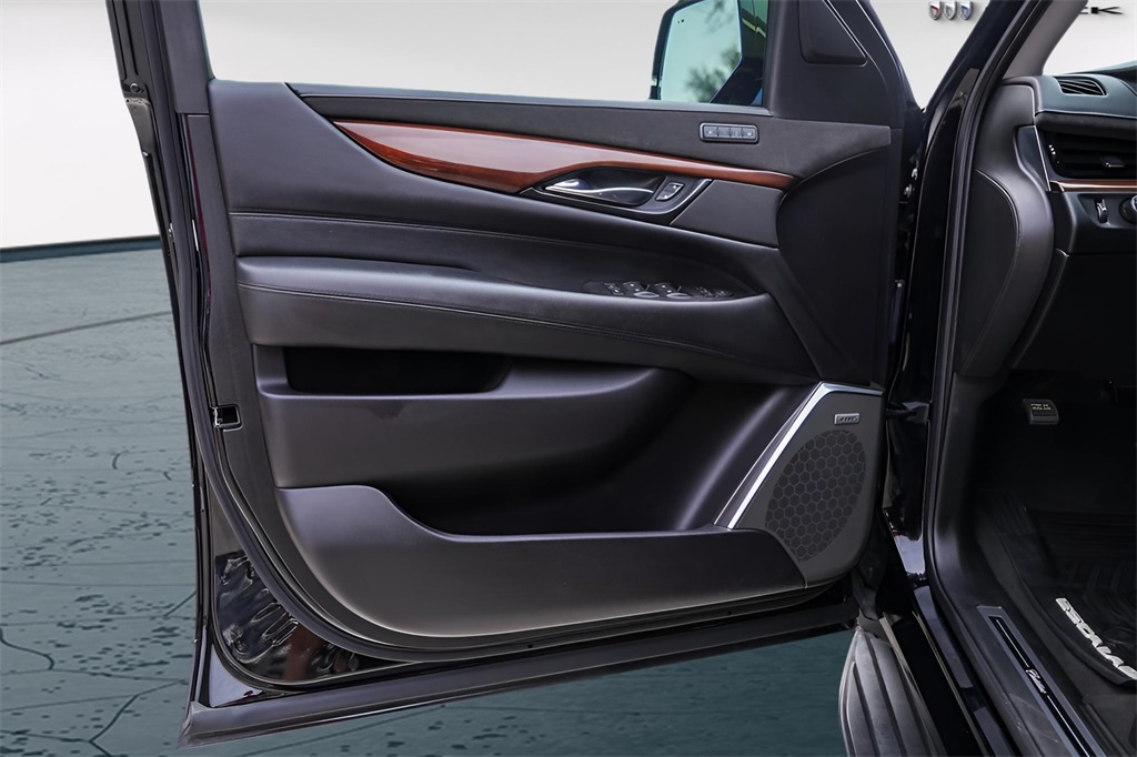 Used Car 2019 Cadillac Escalade  Luxury For Sale Under $35,000 In Austin, Texas