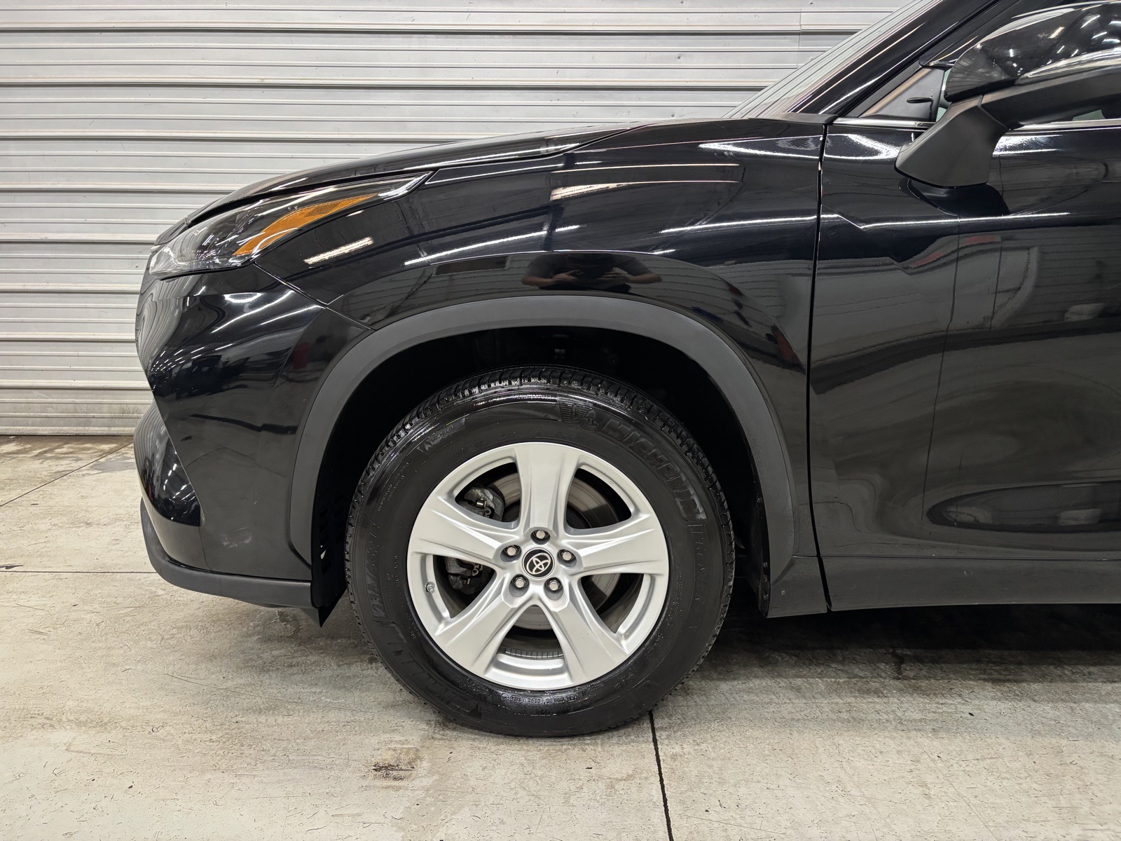 2023 Toyota Highlander Limited Platinum XLE XSE photo 2
