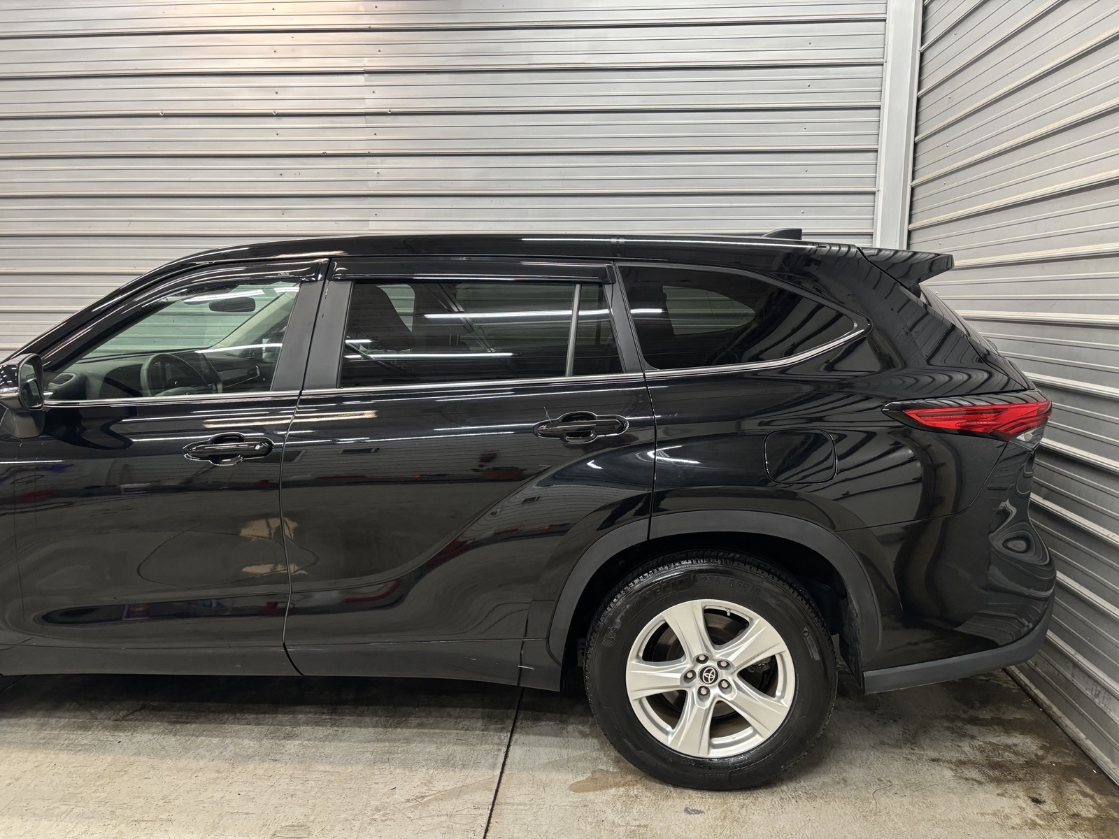 2023 Toyota Highlander Limited Platinum XLE XSE photo 3