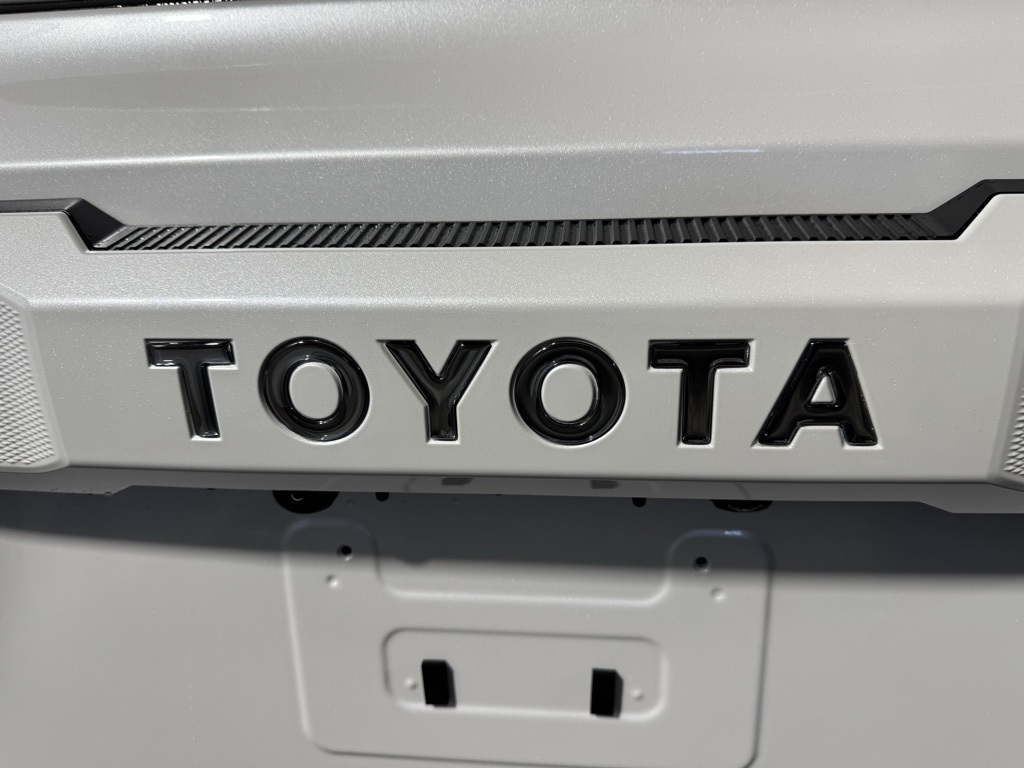 Thumbnail: 2025 Toyota 4Runner - 21