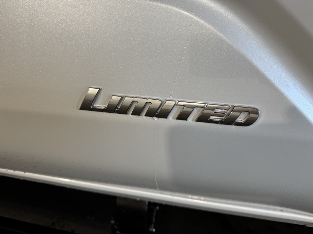 Thumbnail: 2025 Toyota 4Runner - 8