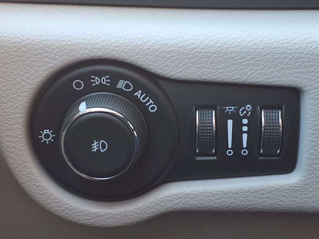 2023 Chrysler Pacifica Touring L Black at Mac Haik CDJR North Houston