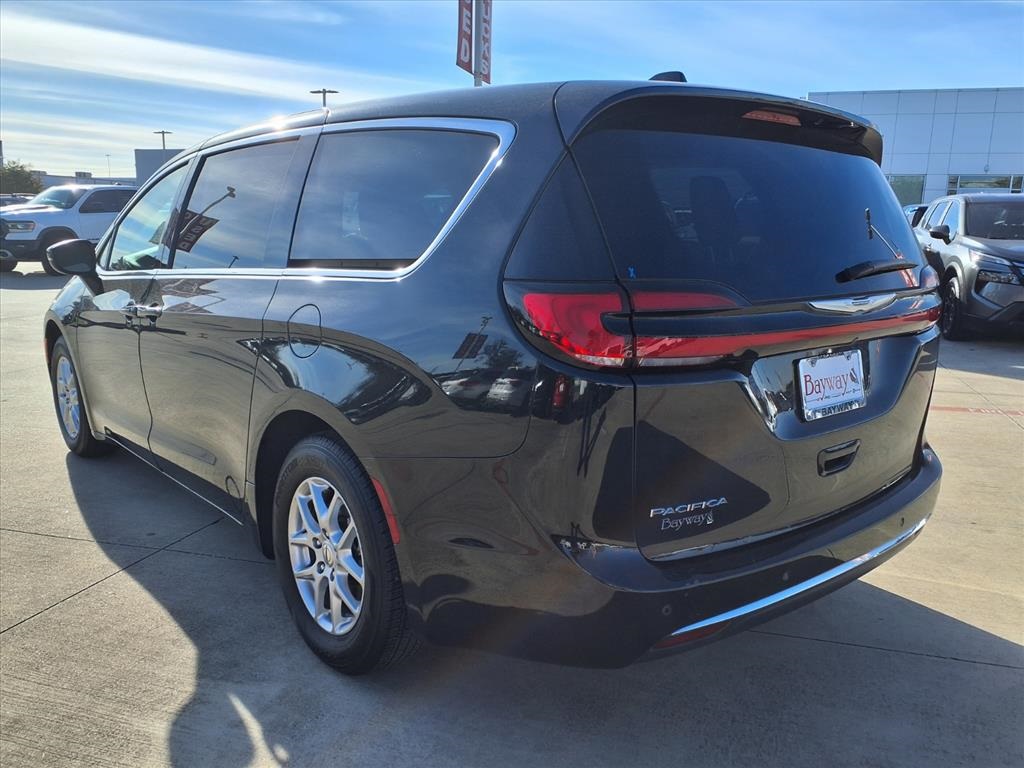 2023 Chrysler Pacifica Touring L Black at Mac Haik CDJR North Houston