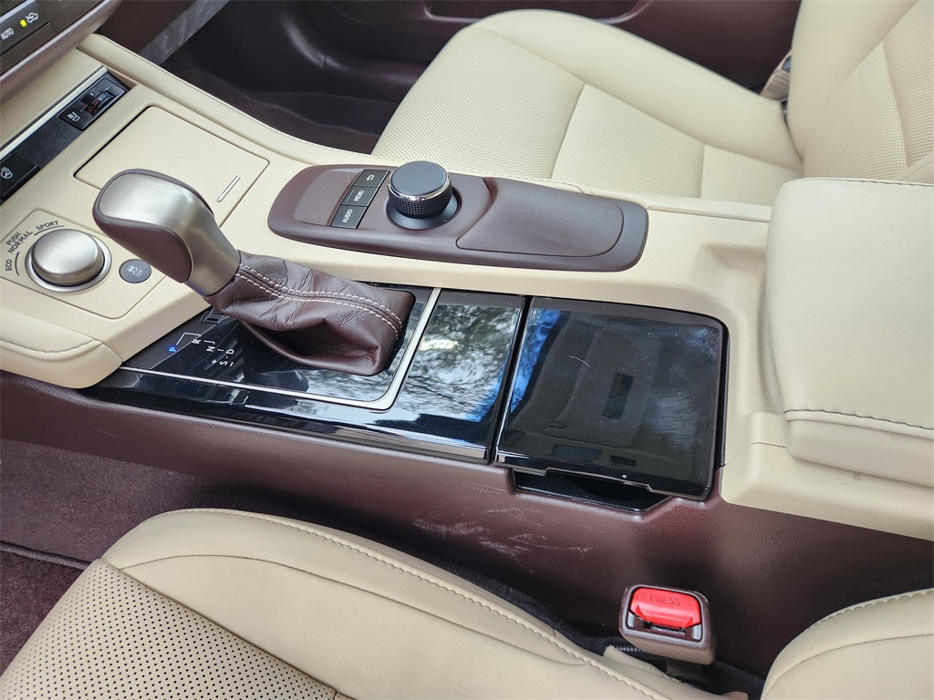 2018 Lexus ES 350 Red at Ultimate Motorsports