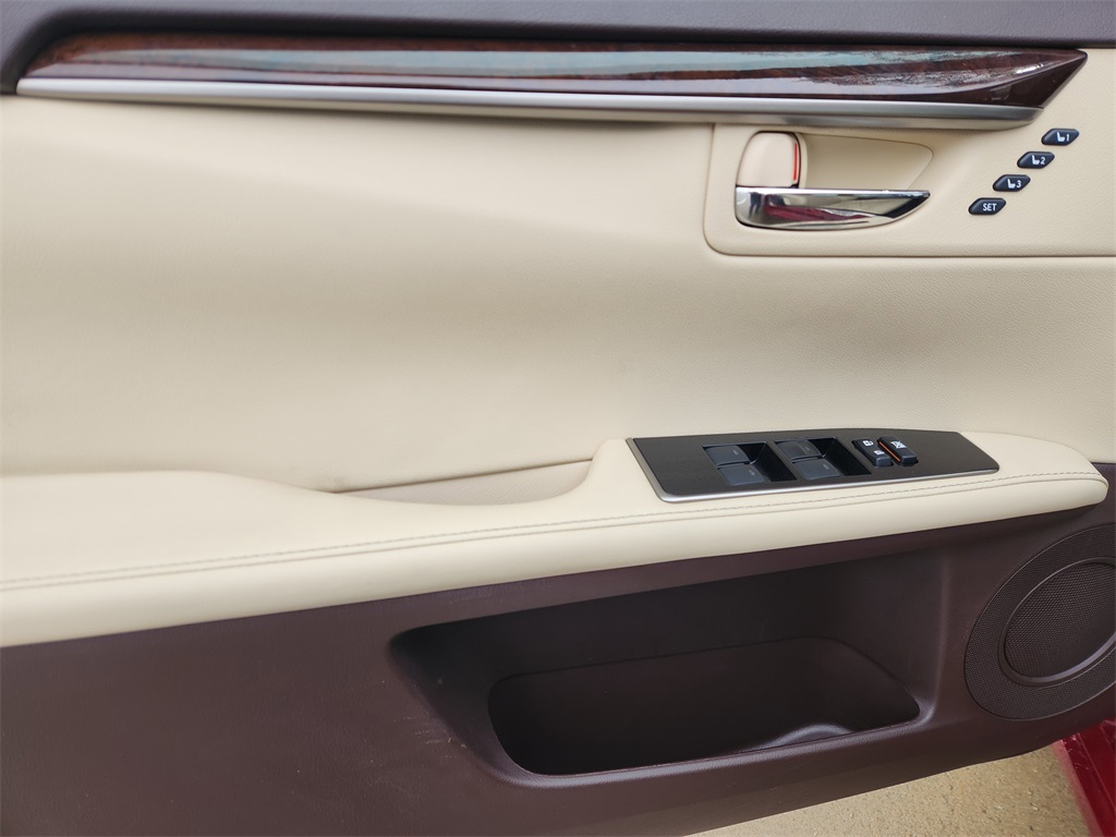 2018 Lexus ES 350 Red at Ultimate Motorsports