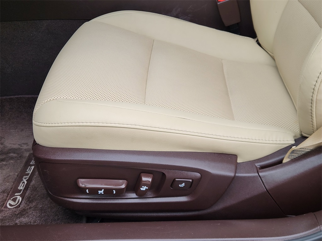 2018 Lexus ES 350 Red at Ultimate Motorsports