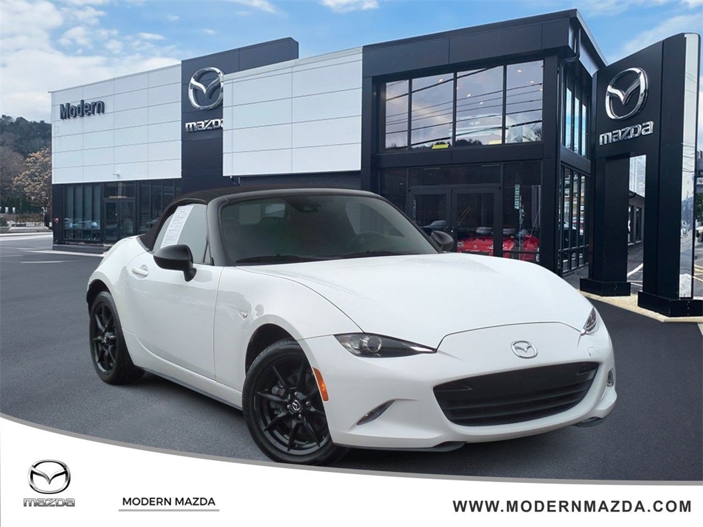 2020 Mazda MX-5 Miata Sport RWD