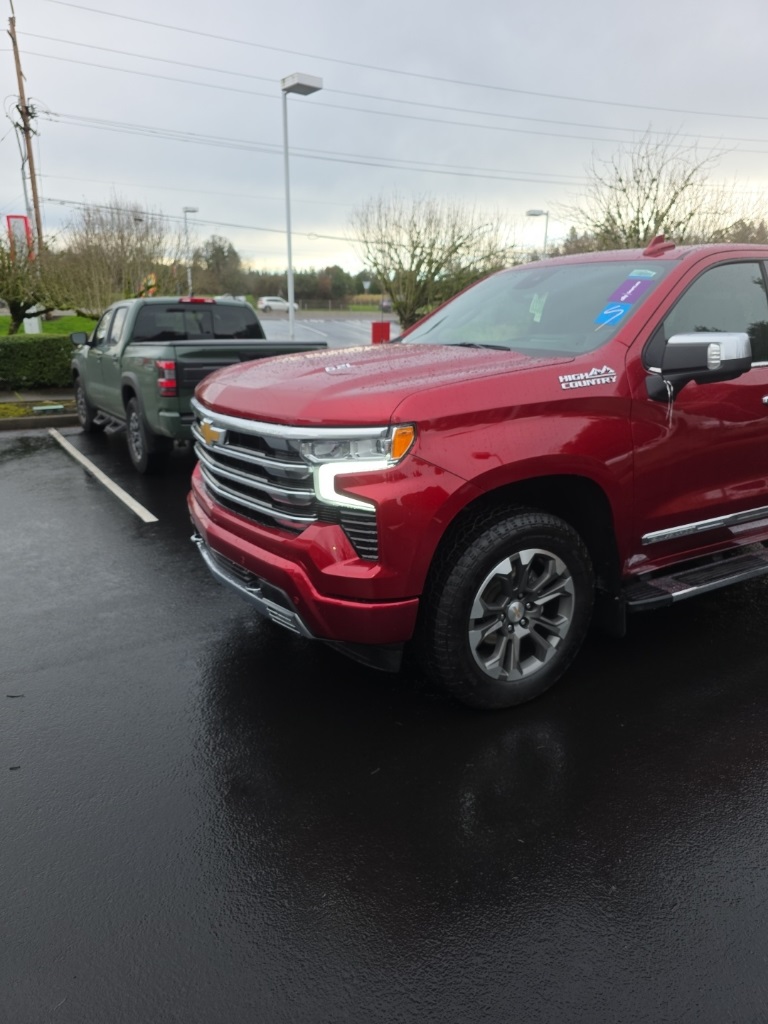 2025 Chevrolet Silverado 1500 High Country Crew Cab 4WD