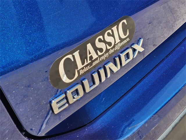 2023 Chevrolet Equinox LS - 11