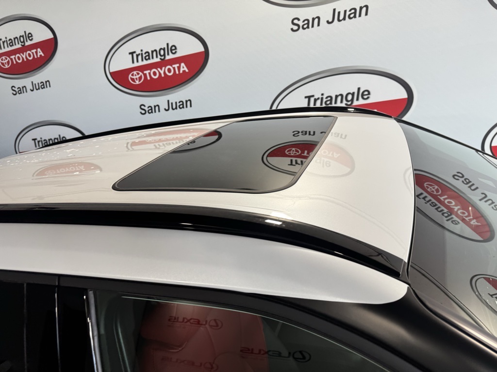 Thumbnail: 2026 Toyota Highlander - 10