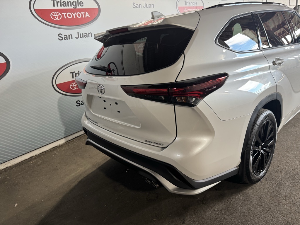 Thumbnail: 2026 Toyota Highlander - 21