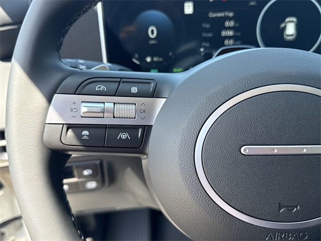 2025 Hyundai Tucson Hybrid SEL Convenience White at Baytown Hyundai