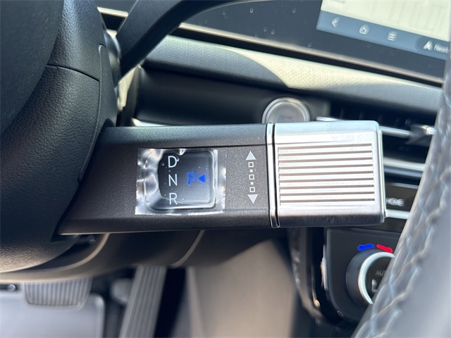 2025 Hyundai Tucson Hybrid SEL Convenience White at Baytown Hyundai