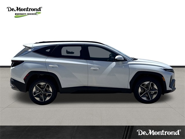 2025 Hyundai Tucson Hybrid SEL Convenience White at Baytown Hyundai
