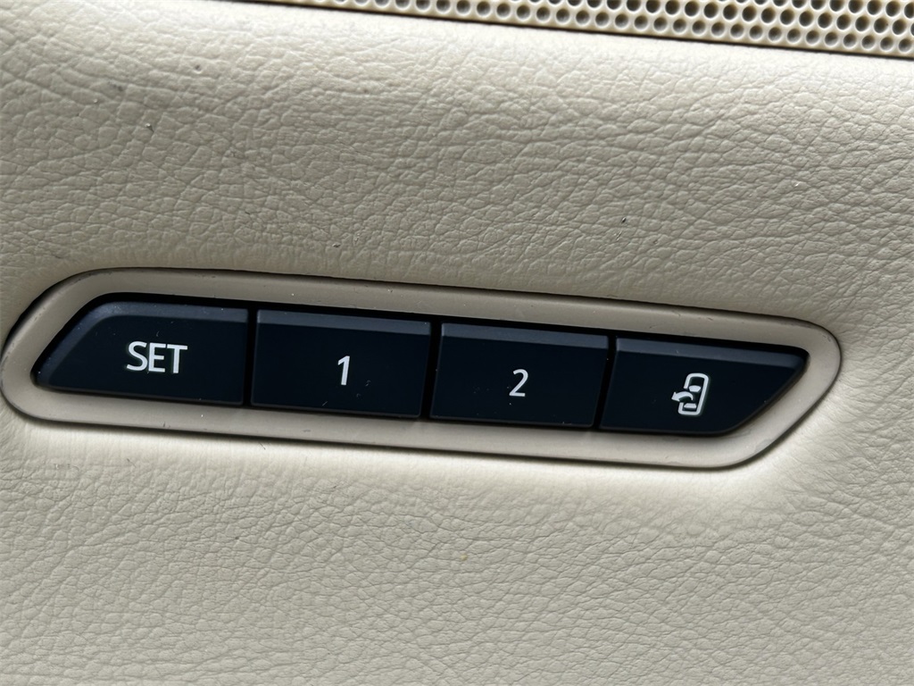 Used Car 2019 Cadillac Xt5  Premium Luxury For Sale Under $30,000 In San Marcos, Texas