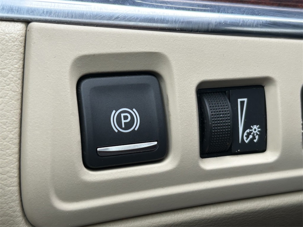 Used Car 2019 Cadillac Xt5  Premium Luxury For Sale Under $30,000 In San Marcos, Texas