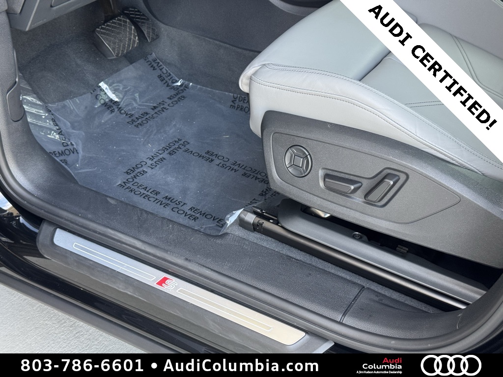 2025 Audi Q3 45 TFSI S line Premium photo 23