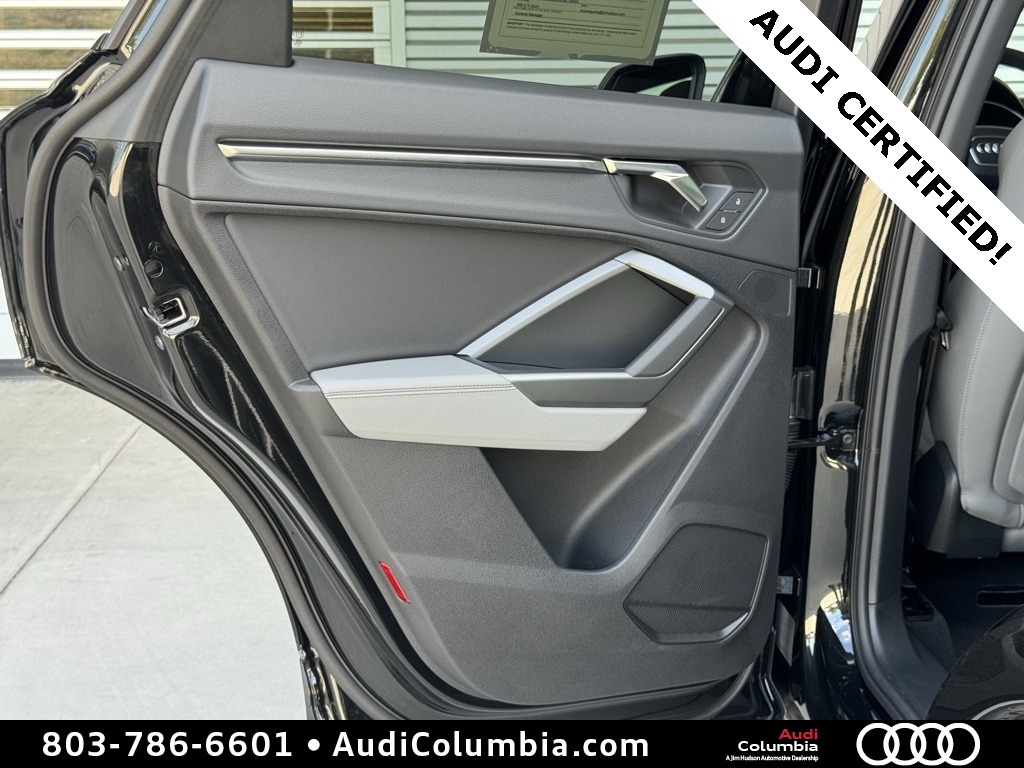 2025 Audi Q3 45 TFSI S line Premium photo 25