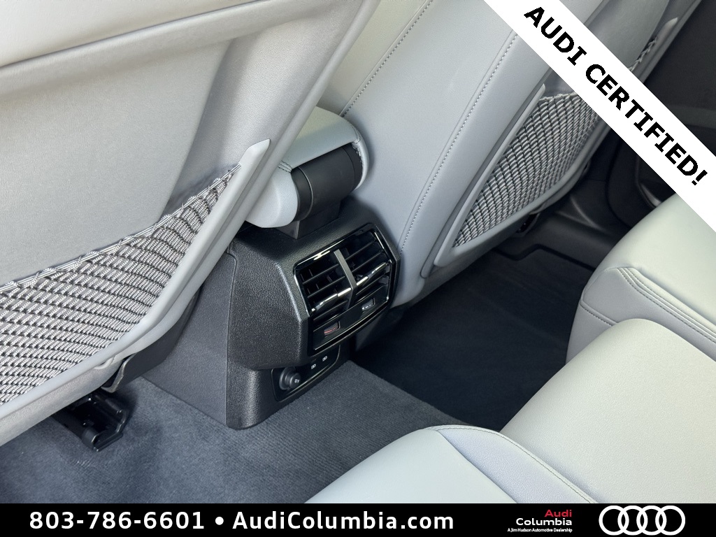2025 Audi Q3 45 TFSI S line Premium photo 27