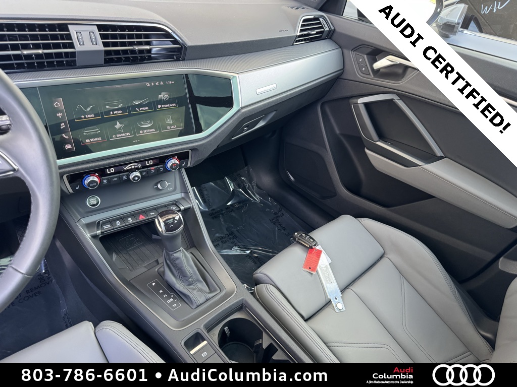 2025 Audi Q3 45 TFSI S line Premium photo 32
