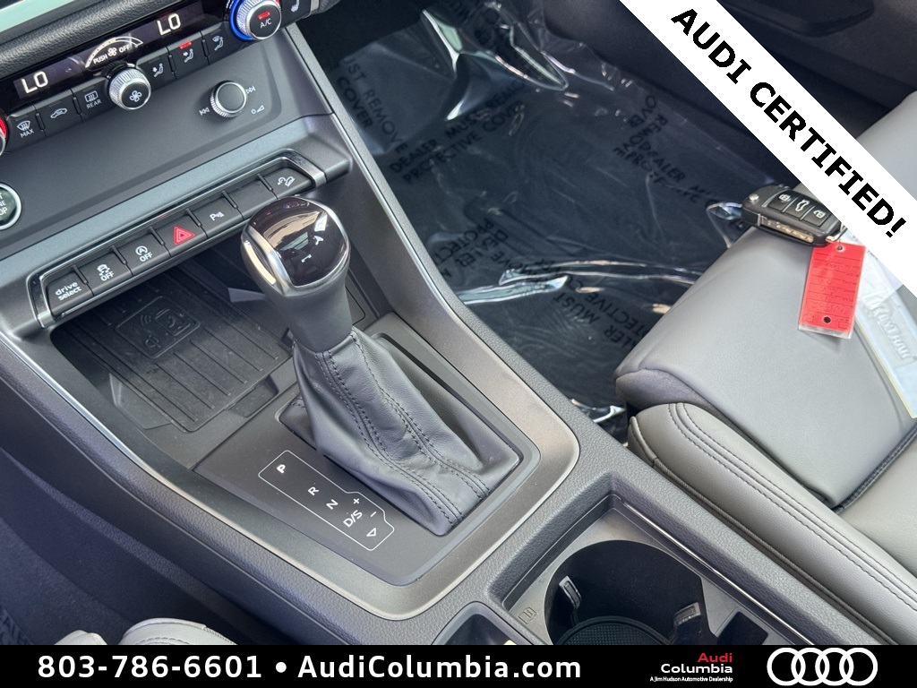2025 Audi Q3 45 TFSI S line Premium photo 33