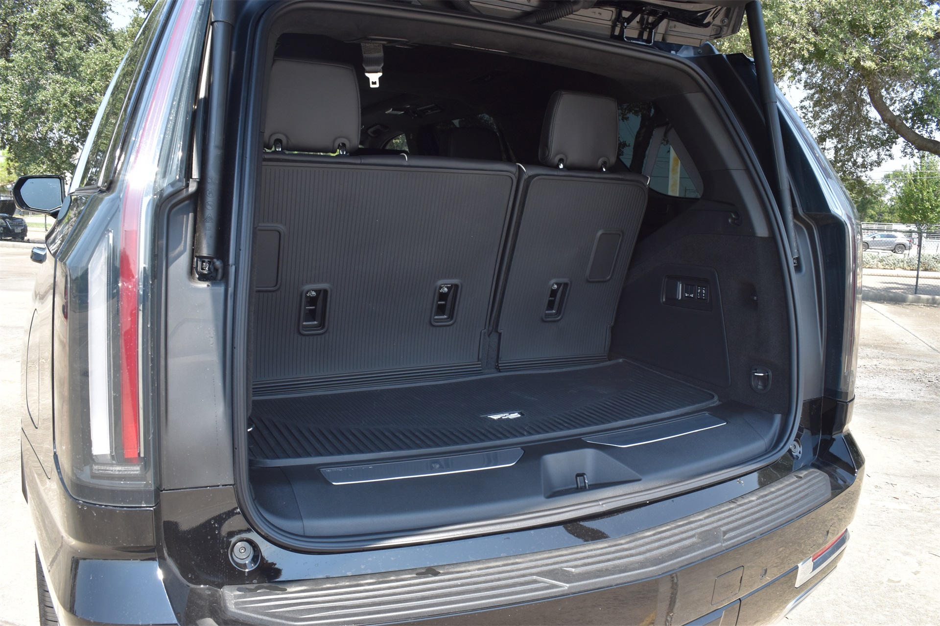 2025 Cadillac Escalade Premium Luxury Platinum Black at Bayway Cadillac Southwest