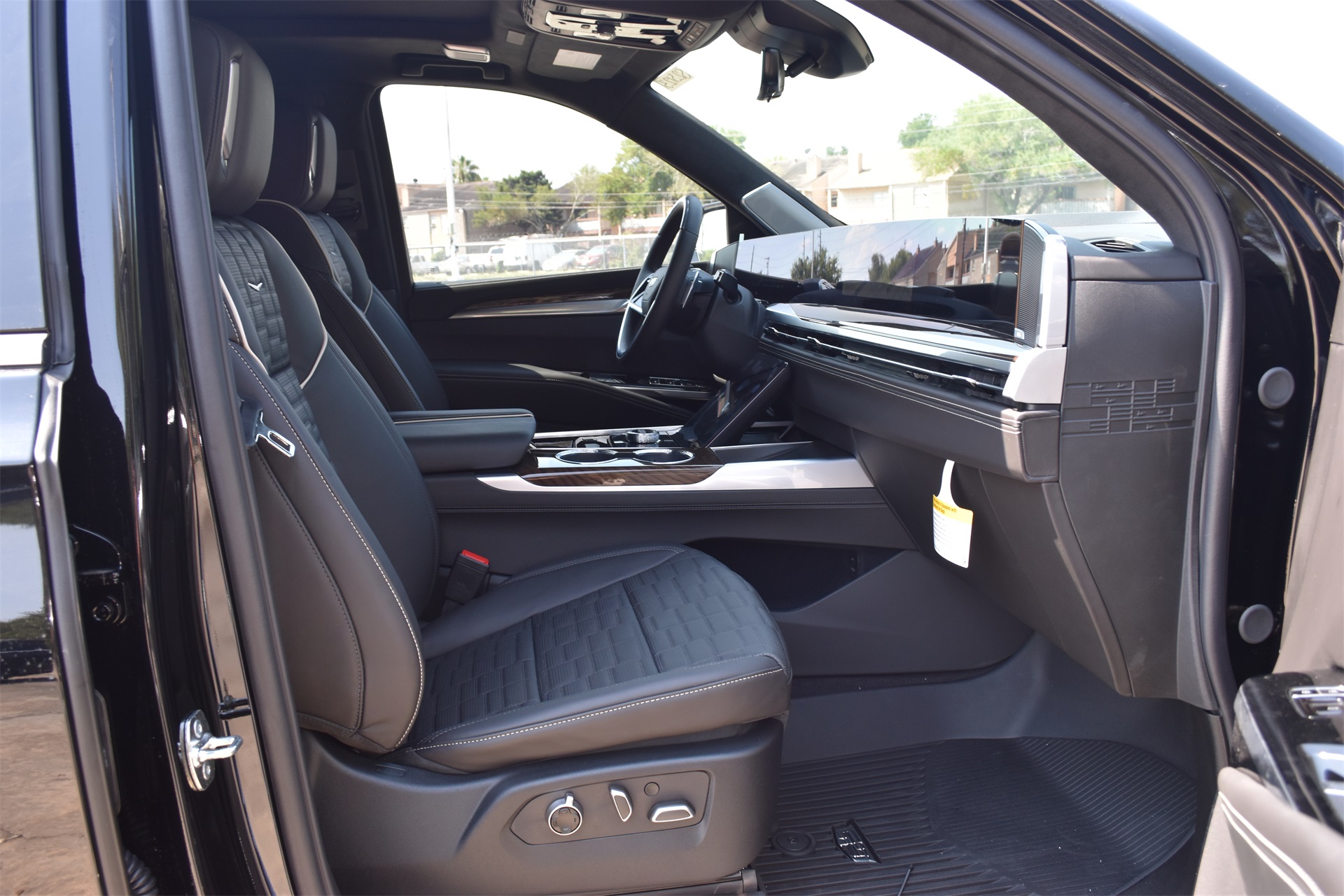 2025 Cadillac Escalade Premium Luxury Platinum Black at Bayway Cadillac Southwest