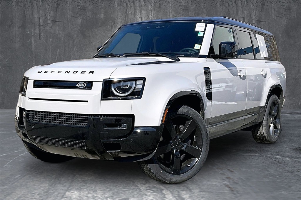 2026 Land Rover Defender 130 P400 X-Dynamic SE AWD