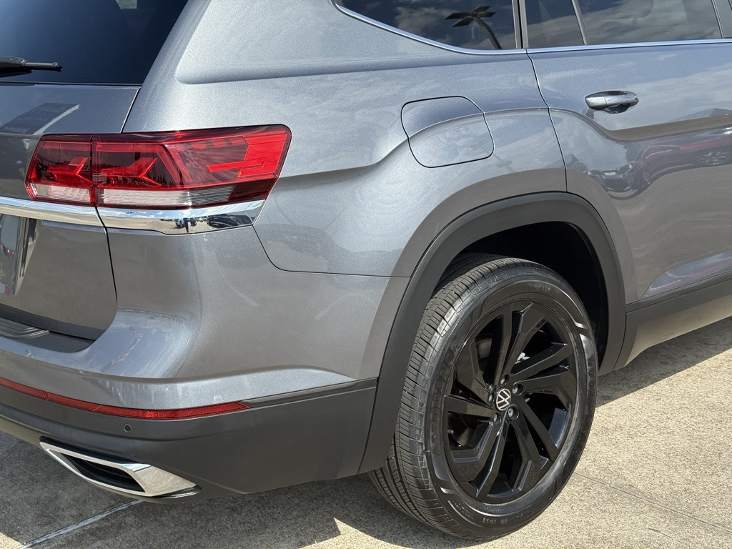 2022 Volkswagen Atlas 3.6L V6 SE w/Technology  at DeMontrond Automotive Group