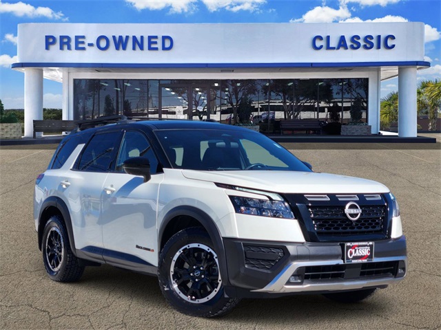 2024 Nissan Pathfinder Rock Creek White at Don McGill Toyota