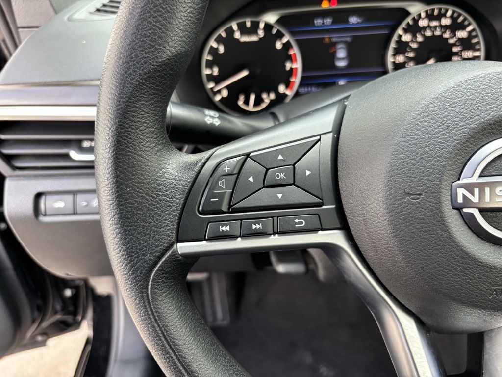 Used Car 2023 Nissan Altima  2.5 Sv For Sale Under $20,000 In Austin, Texas
