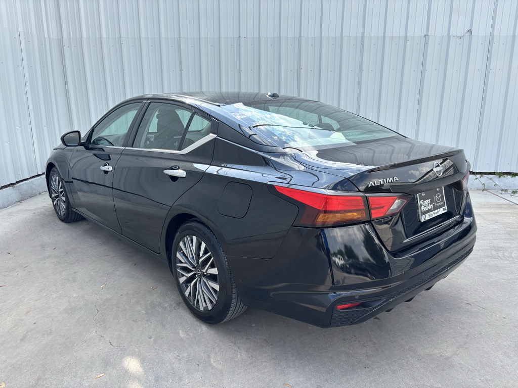 Used Car 2023 Nissan Altima  2.5 Sv For Sale Under $20,000 In Austin, Texas