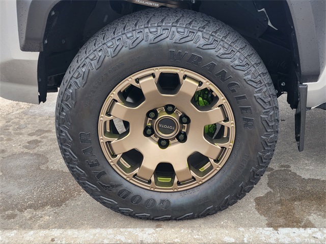 2024 Toyota Tacoma Hybrid Trailhunter - 9