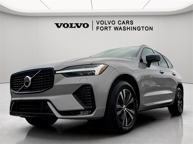 2025 Volvo XC60 Core's photo