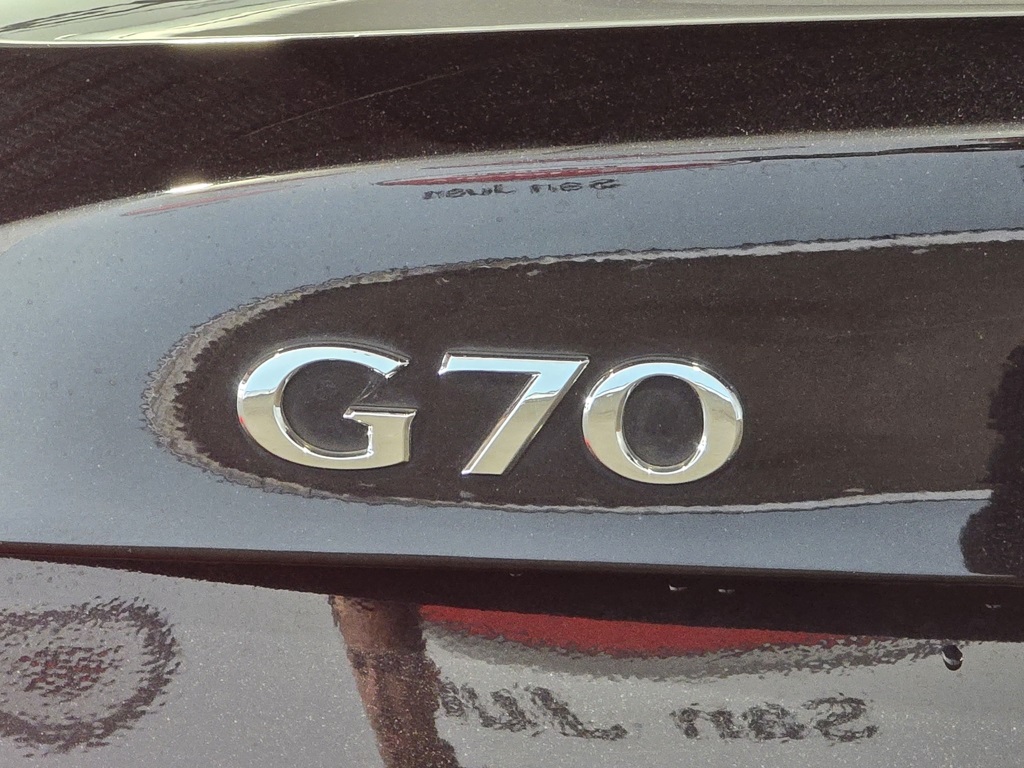 Thumbnail: 2021 Genesis G70 - 11
