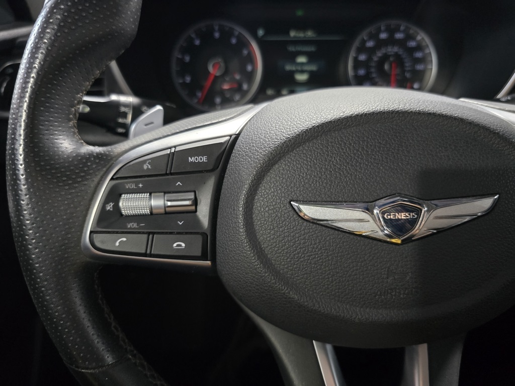 Thumbnail: 2021 Genesis G70 - 16