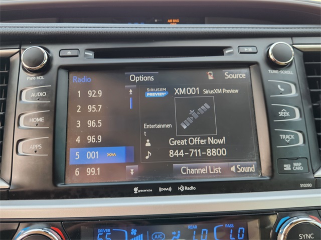 2019 Toyota Highlander XLE Blue at Emmons Autoplex