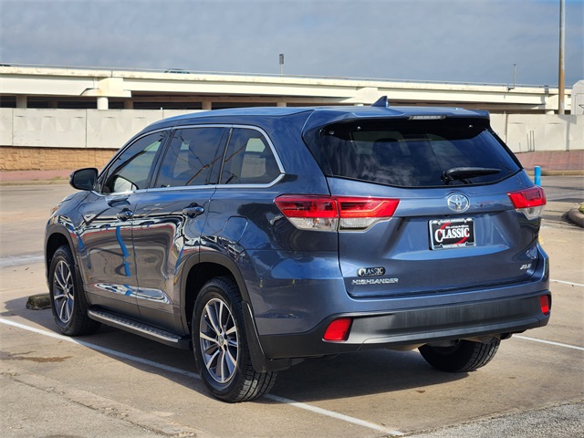 2019 Toyota Highlander XLE Blue at Emmons Autoplex
