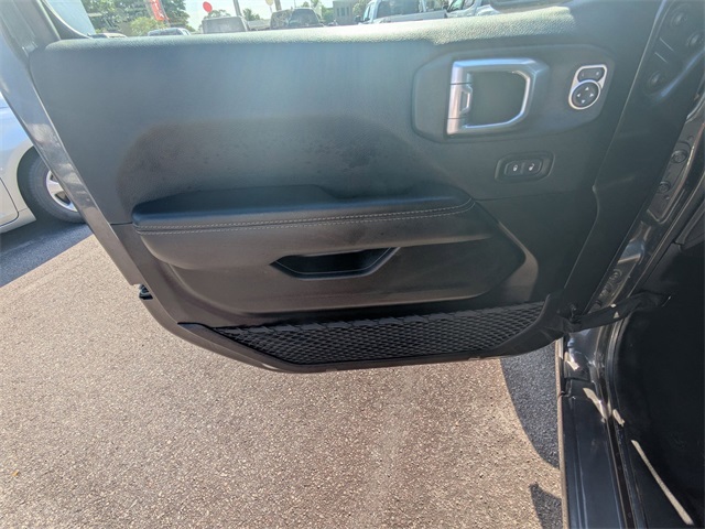 2023 Jeep Gladiator Overland - 10