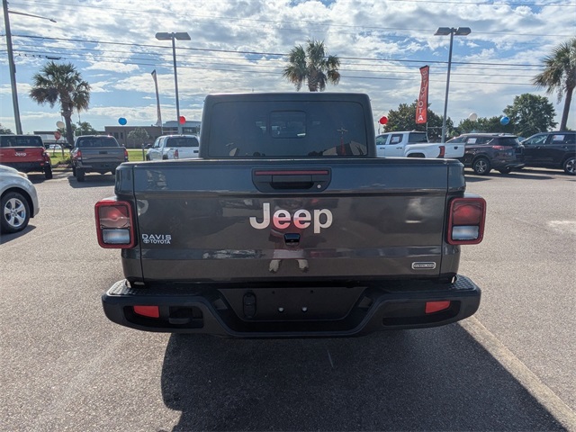 2023 Jeep Gladiator Overland - 3