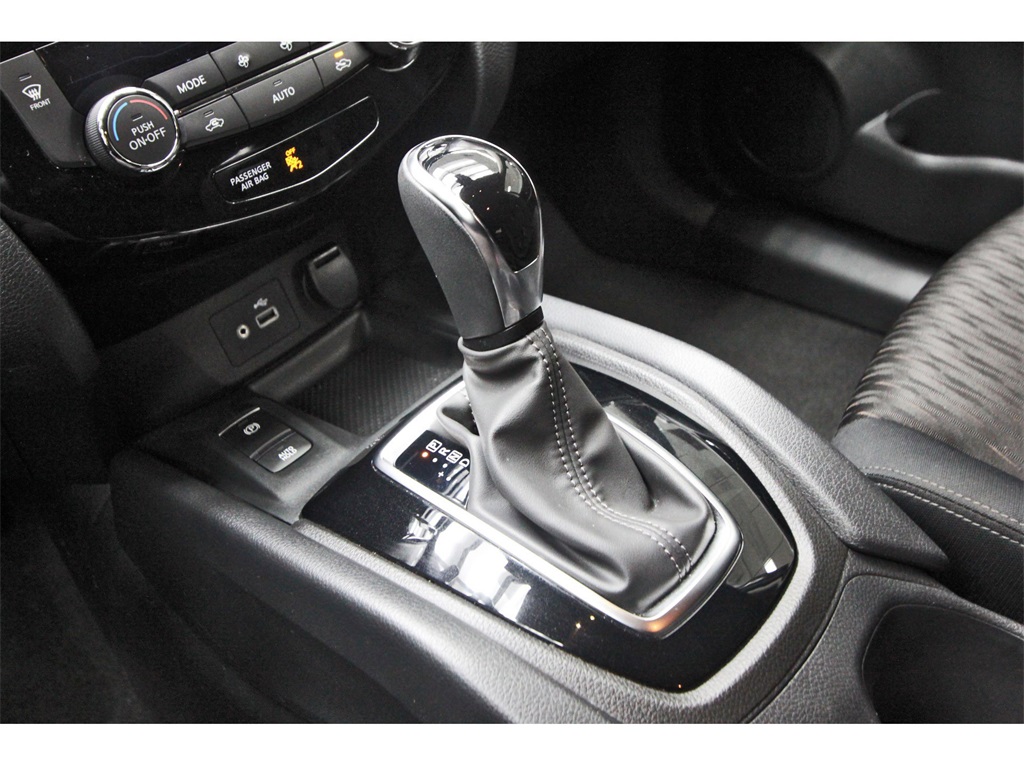 2019 Nissan Rogue SV Black at Martin Chrysler Dodge Jeep Ram