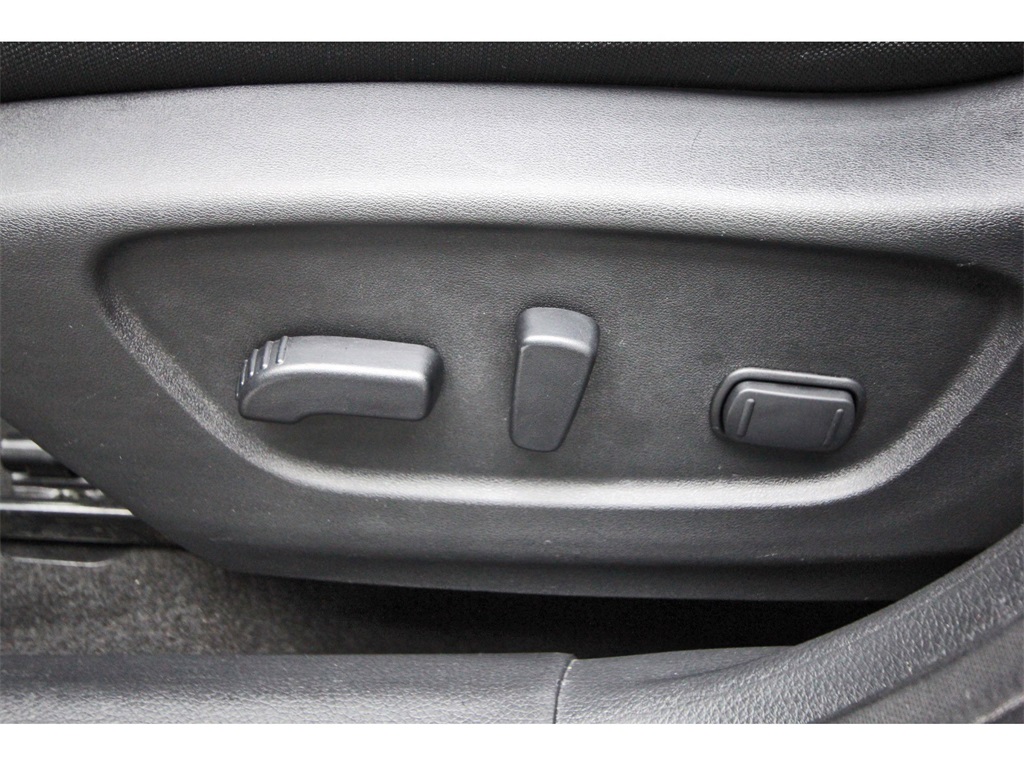 2019 Nissan Rogue SV Black at Martin Chrysler Dodge Jeep Ram