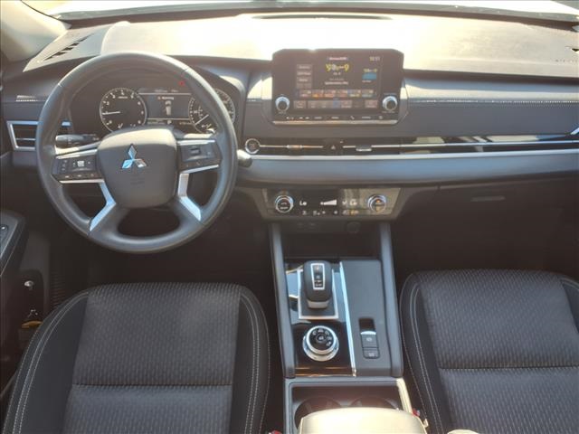2022 Mitsubishi Outlander ES Silver at Emmons Autoplex
