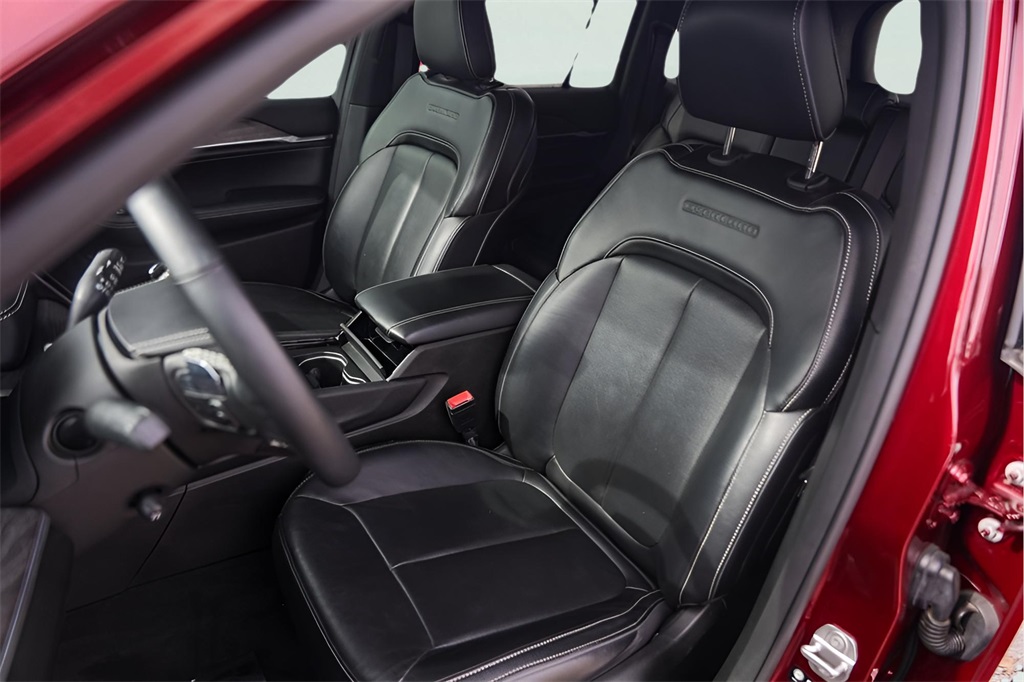 Used Car 2022 Jeep Grand Cherokee  Overland For Sale Under $35,000 In Austin, Texas